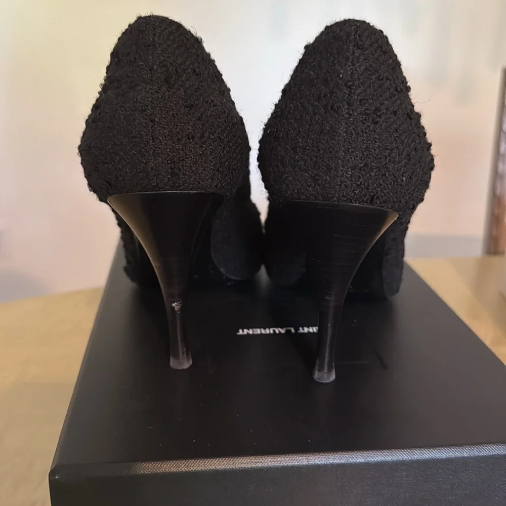 Saint Laurent Tess Boucle Liverpool
Pumps in fair condition - Picture 3 of 8